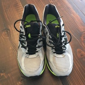 Men’s ASICS sneakers